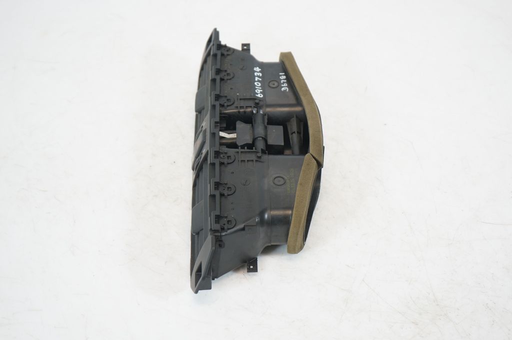 Dashboard air vent grill cover trim (2)