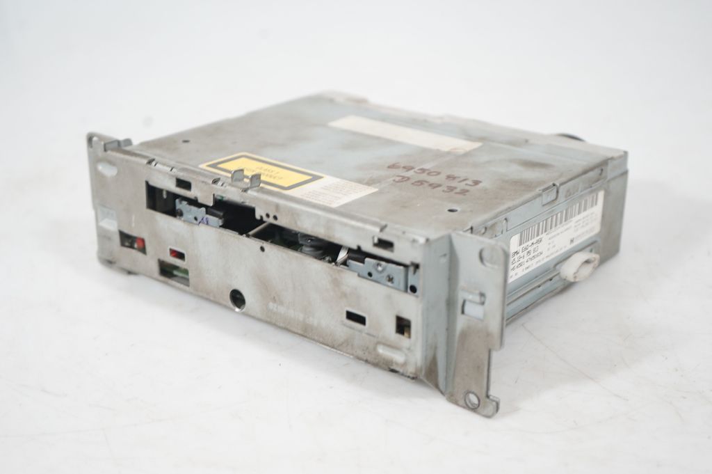 CD/DVD changer (6)