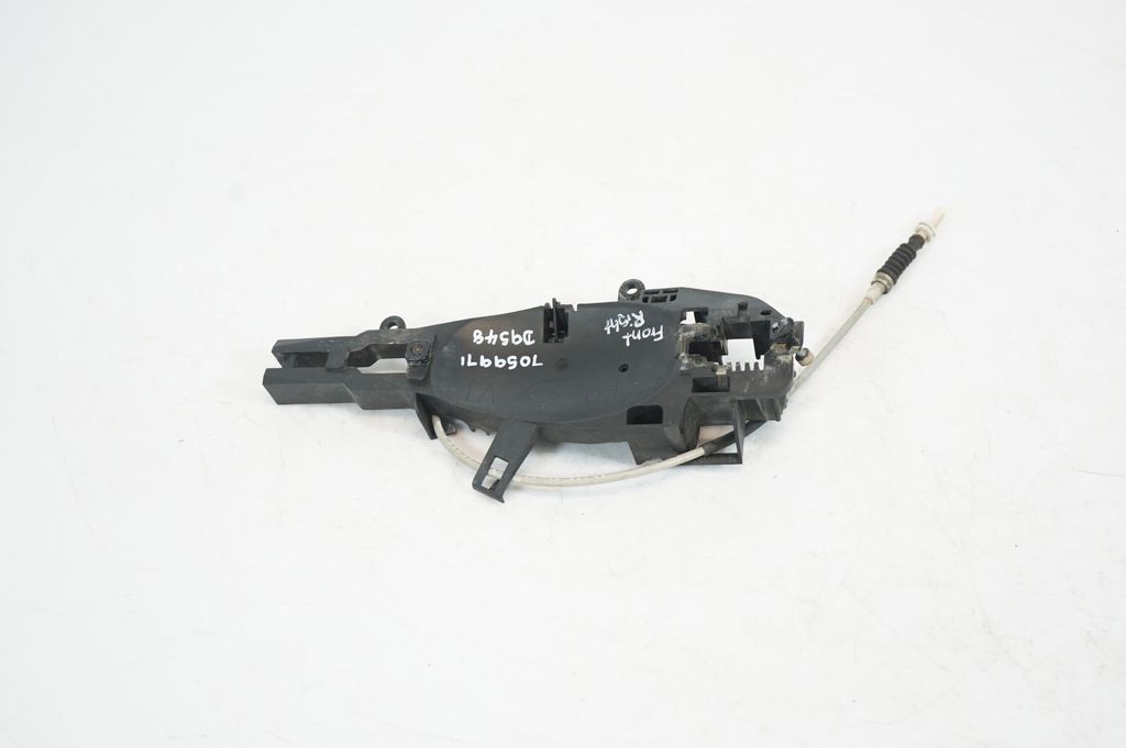 Front door exterior handle/bracket (3)