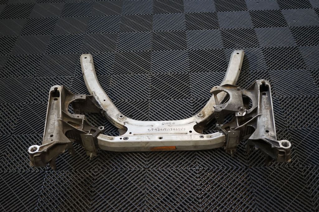 Front subframe (11)