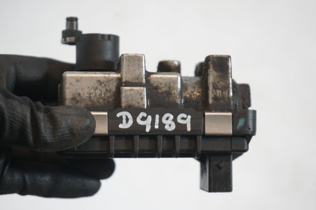 Turbine electric control actuator (6)