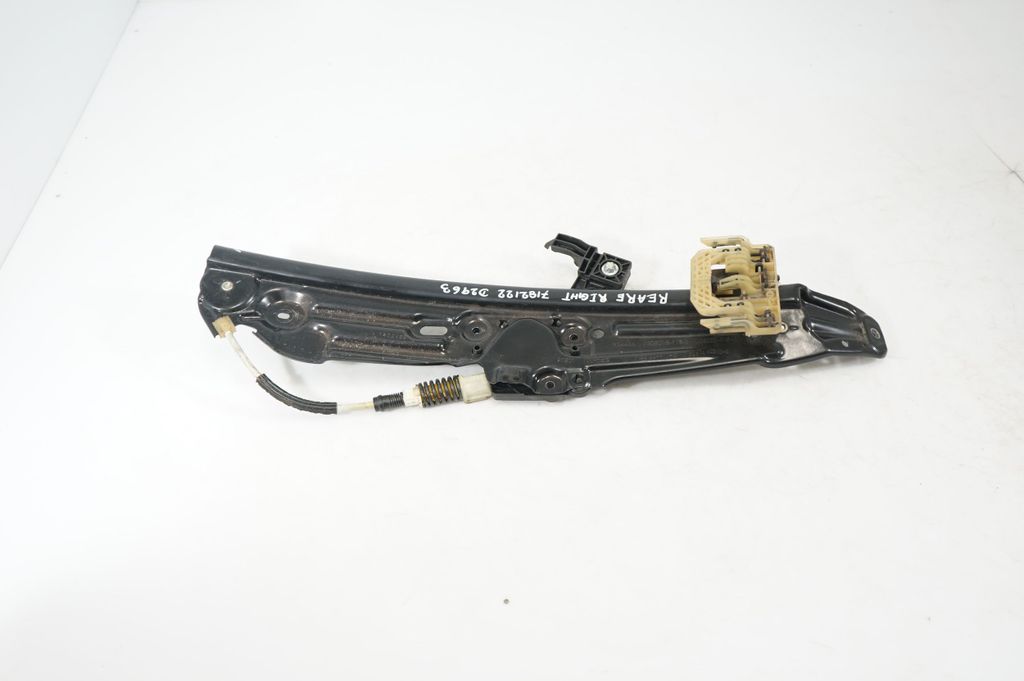 Rear door window regulator with motor (3)