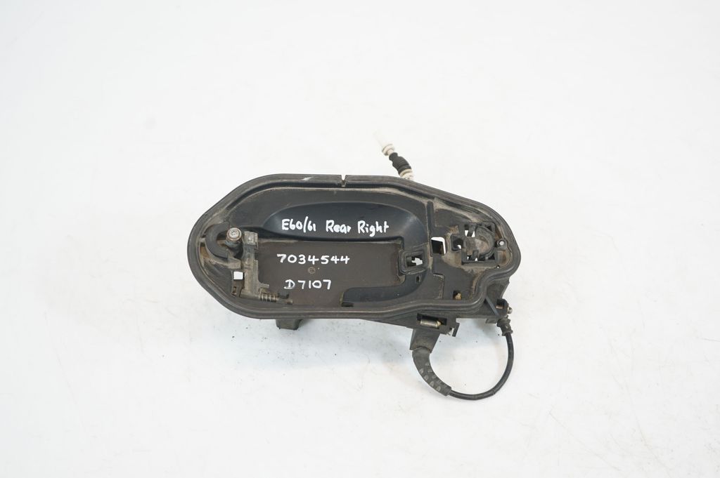 Rear door exterior handle