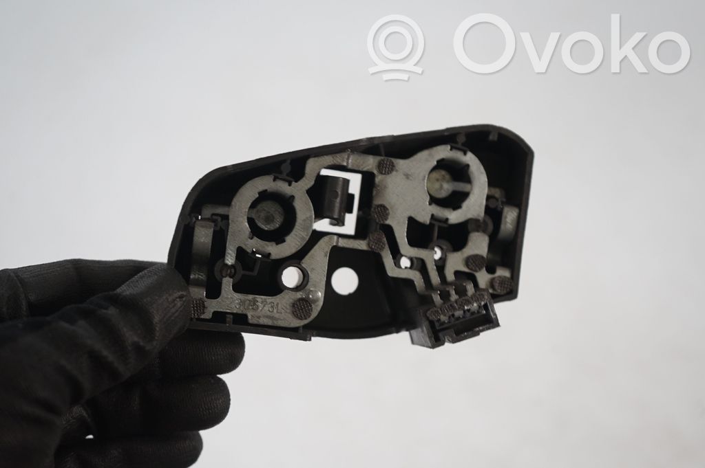 Tailgate rear/tail lights (6)