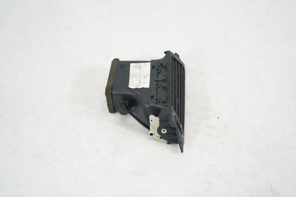 Dashboard side air vent grill/cover trim (4)