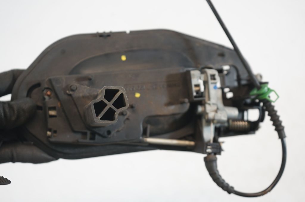 Rear door exterior handle (5)