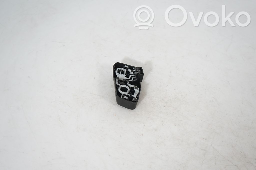 Tailgate rear/tail lights (4)