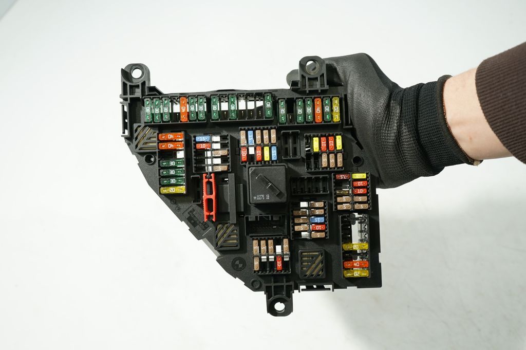 Fuse module (7)