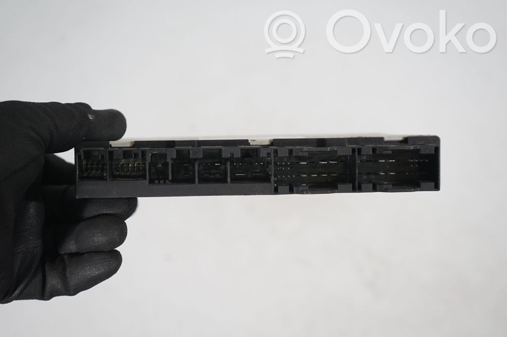 Seat control module (6)