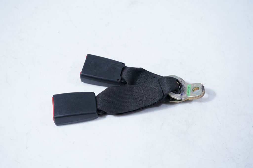 Rear seatbelt buckle (5)