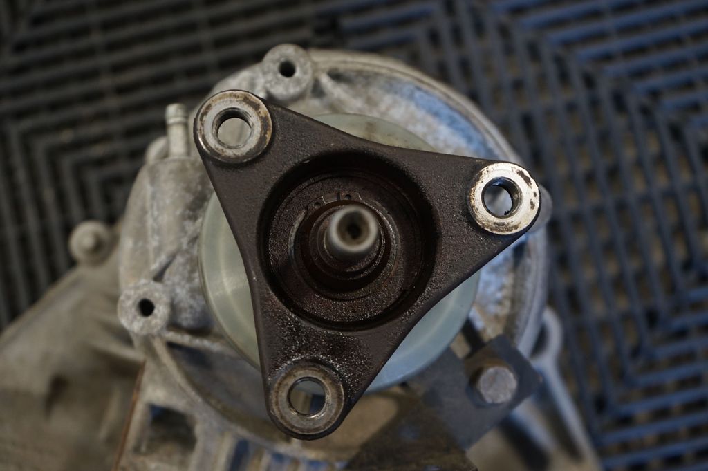 Automatic gearbox (9)