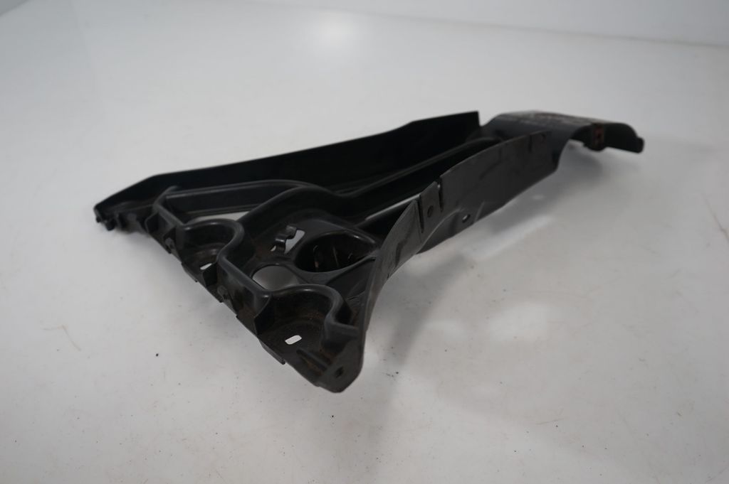 Rear bumper mounting bracket (6)