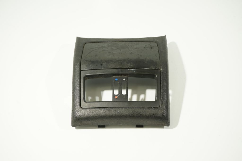 Other center console (tunnel) element