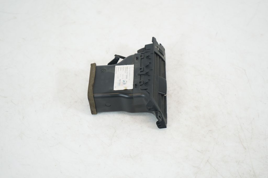 Dashboard side air vent grill/cover trim (4)