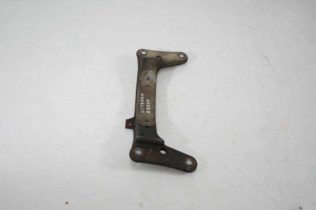 Gearbox mounting bracket (4)