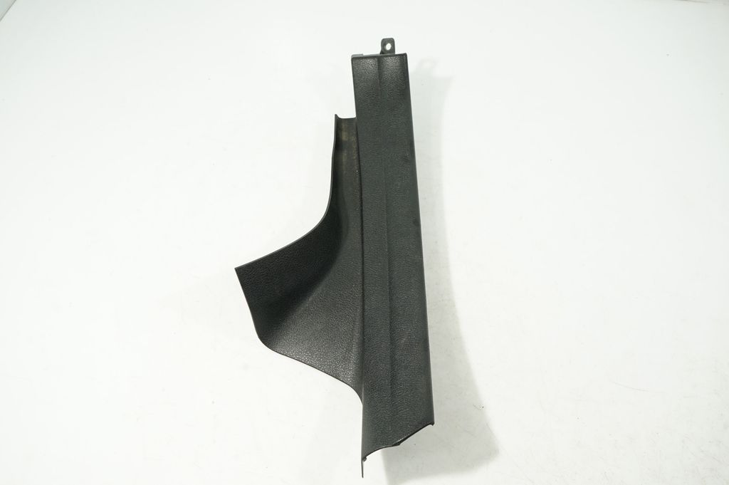 Rear sill trim cover (11)