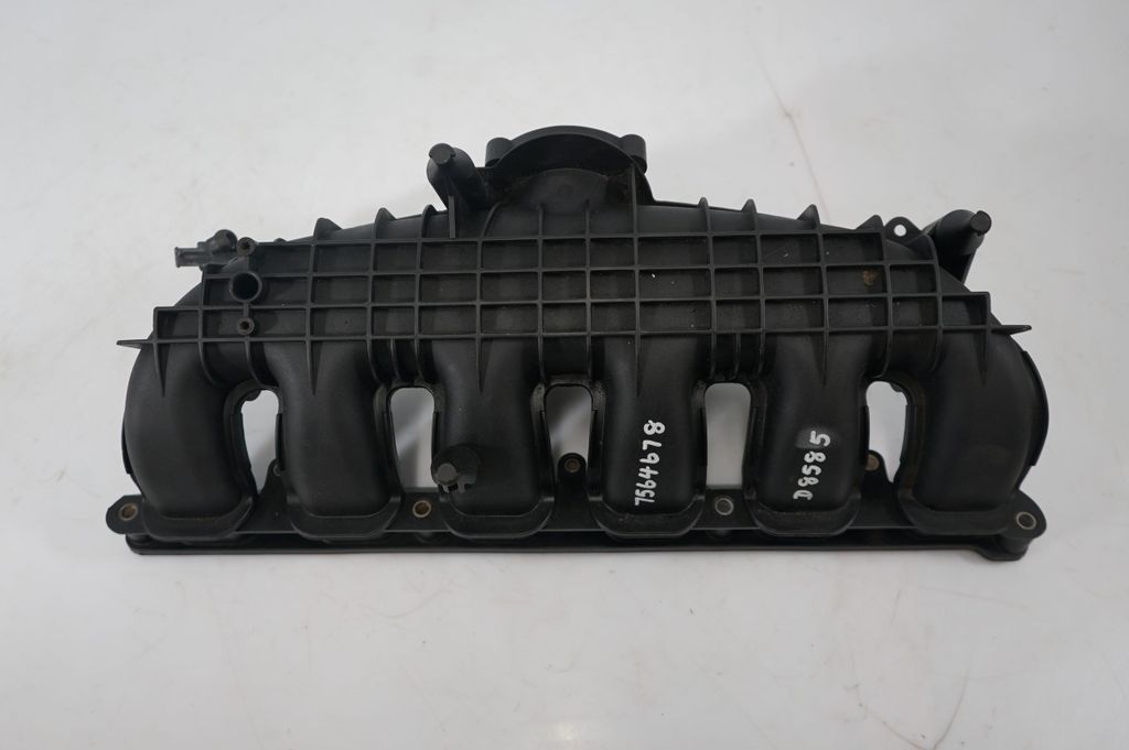 Intake manifold (9)