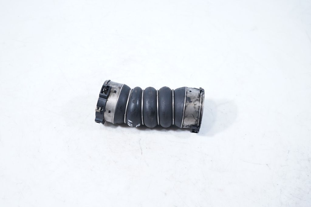 Intercooler hose/pipe (5)
