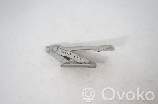 Engine bonnet/hood hinges