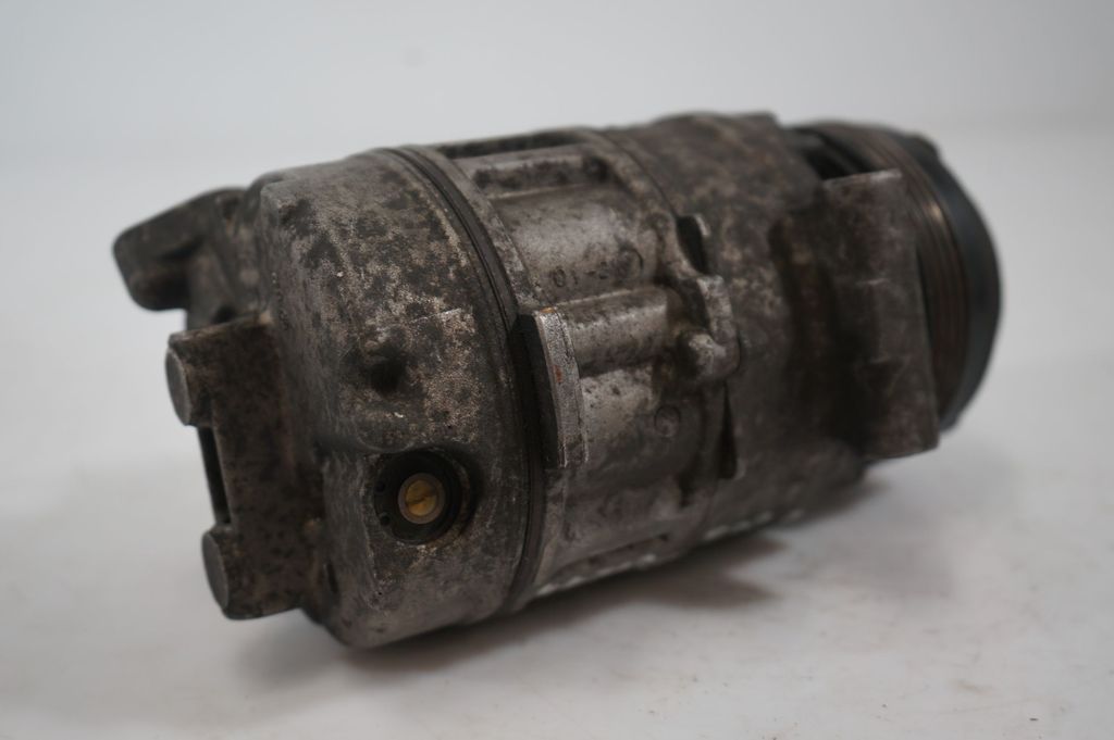 Air conditioning (A/C) compressor (pump) (9)