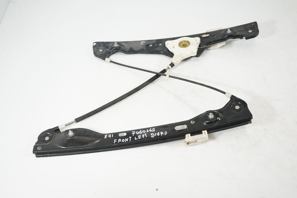 Front door window regulator with motor