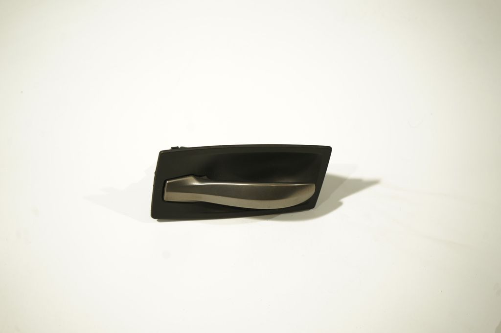 Rear door interior handle (5)