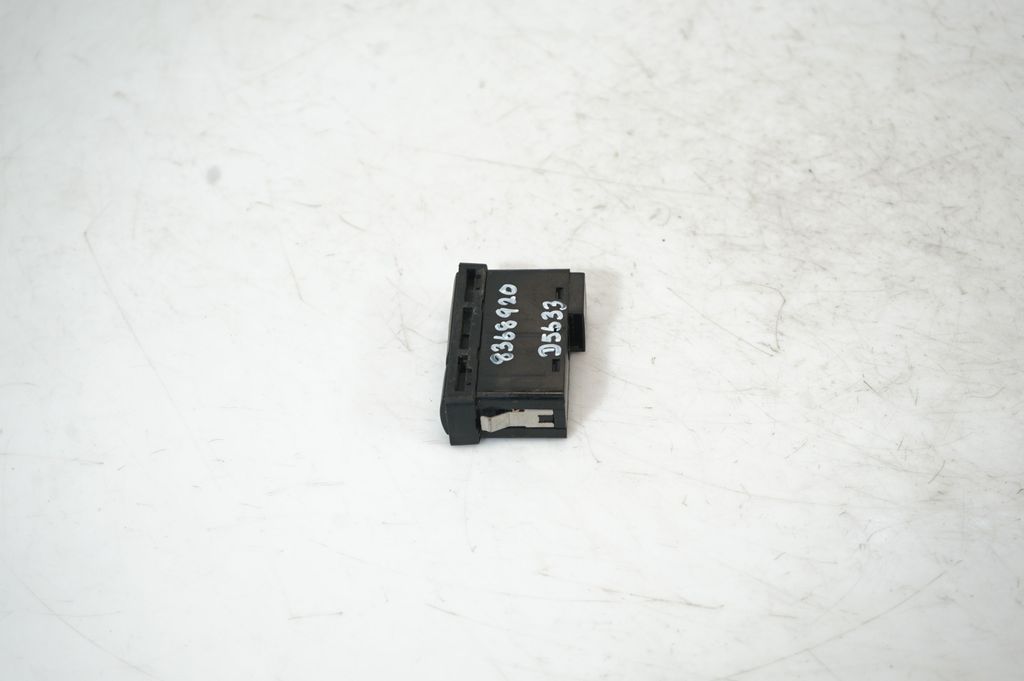 Hazard light switch (2)