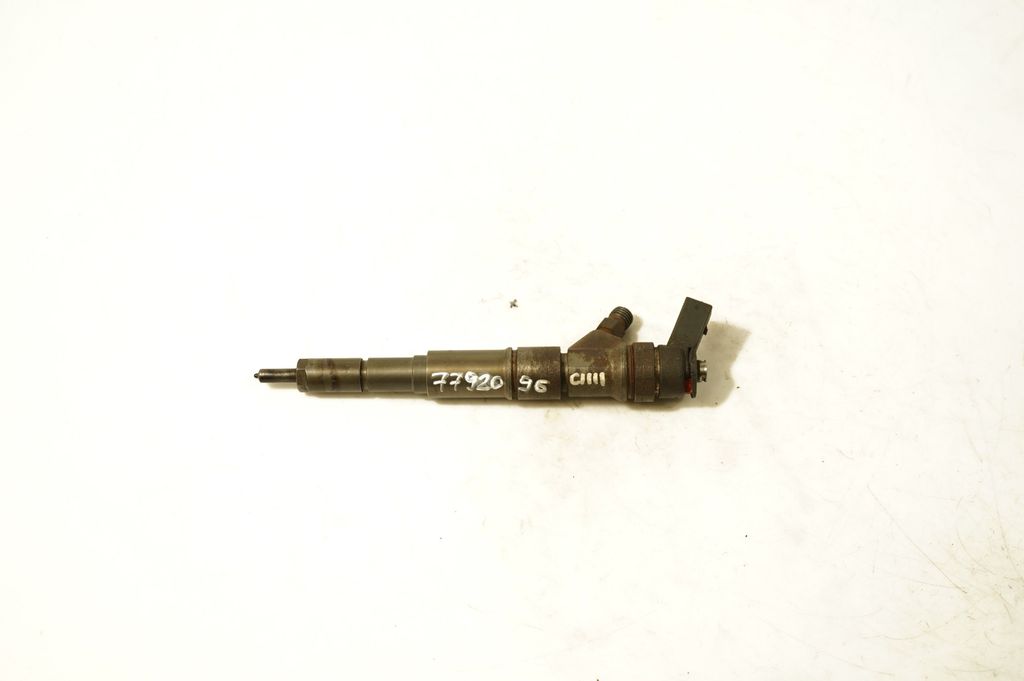 Fuel injector (4)