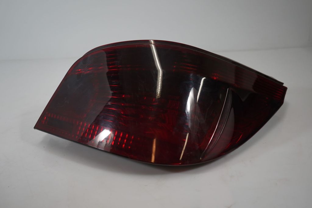 Rear/tail lights (6)