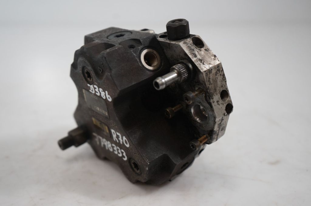 Fuel injection high pressure pump (8)
