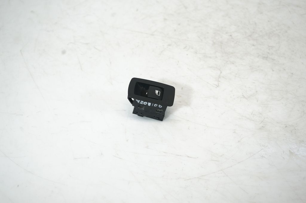 Electric window control switch (4)