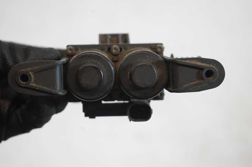 Coolant heater control valve (8)