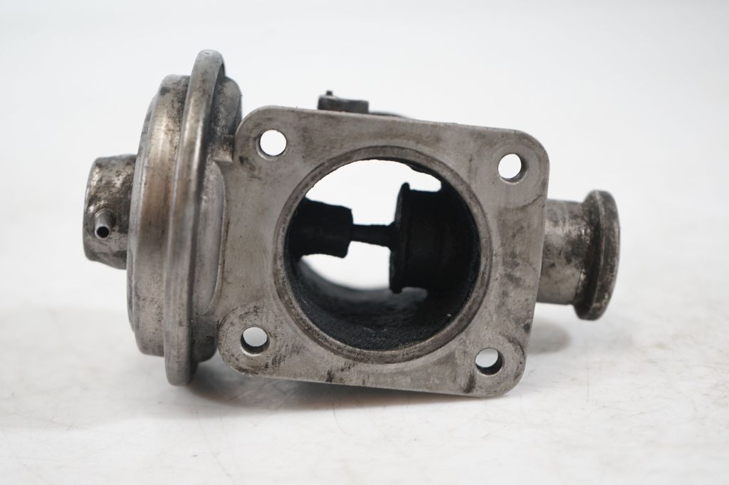 EGR valve (9)