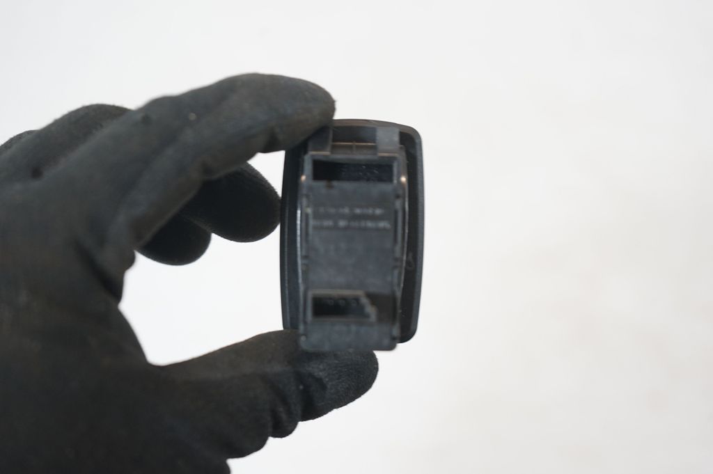 Electric window control switch (7)