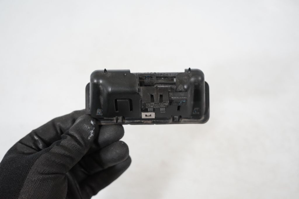 Tailgate/trunk/boot exterior handle (6)