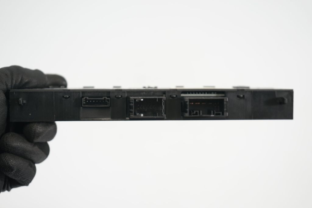 Seat heating switch (7)