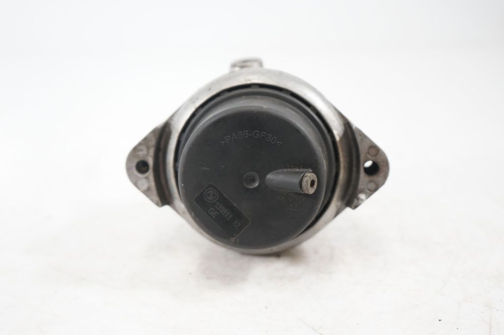 Engine mount bracket (6)