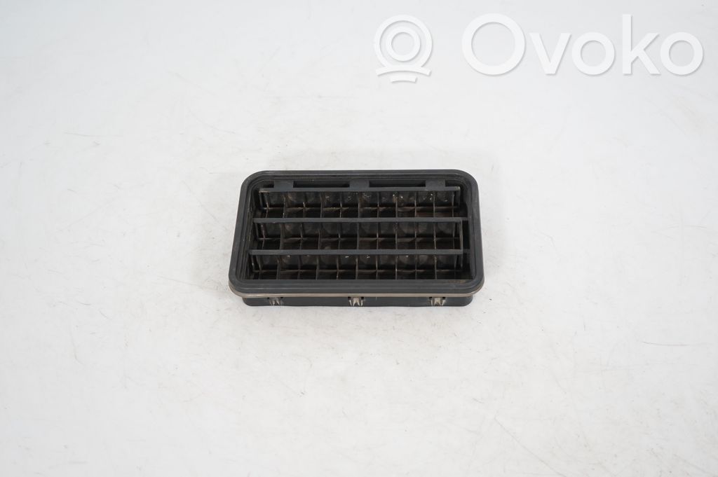 Quarter panel pressure vent (3)