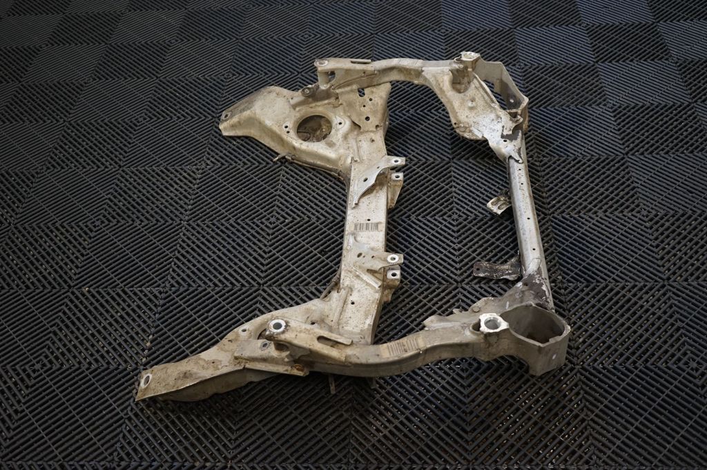 Front subframe (2)