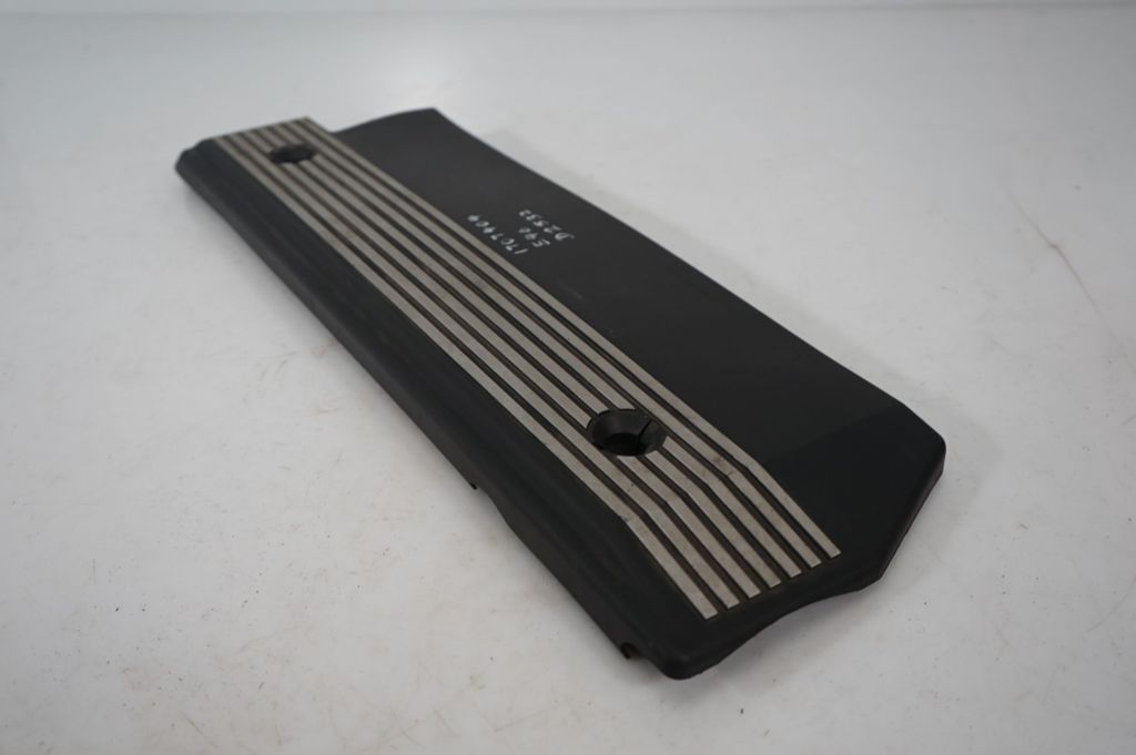 Engine cover (trim) (6)