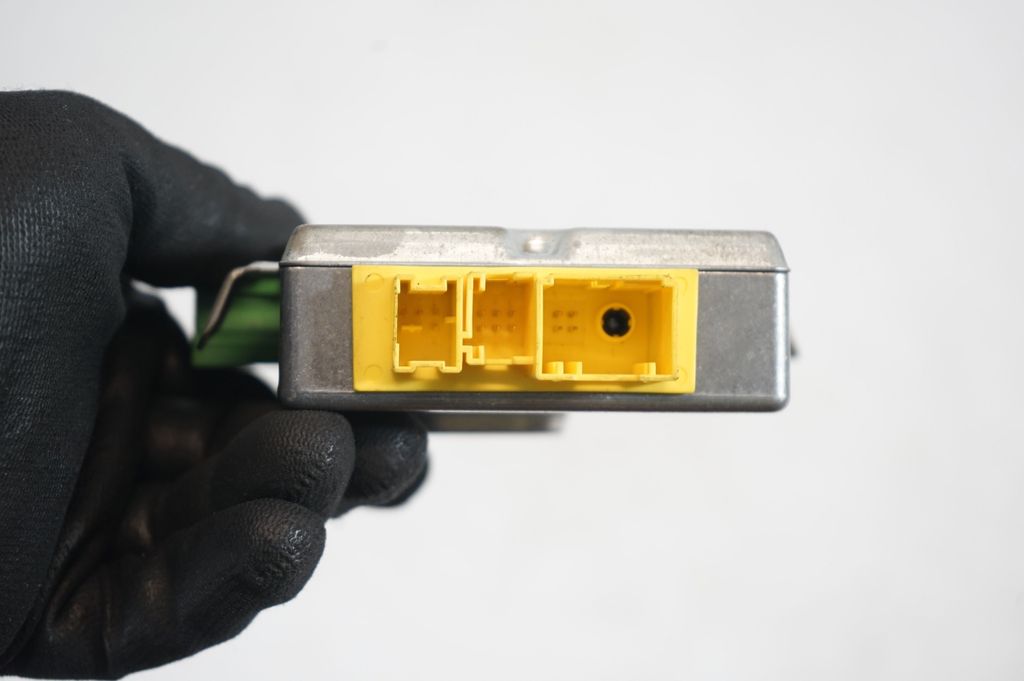 Door control unit/module (7)