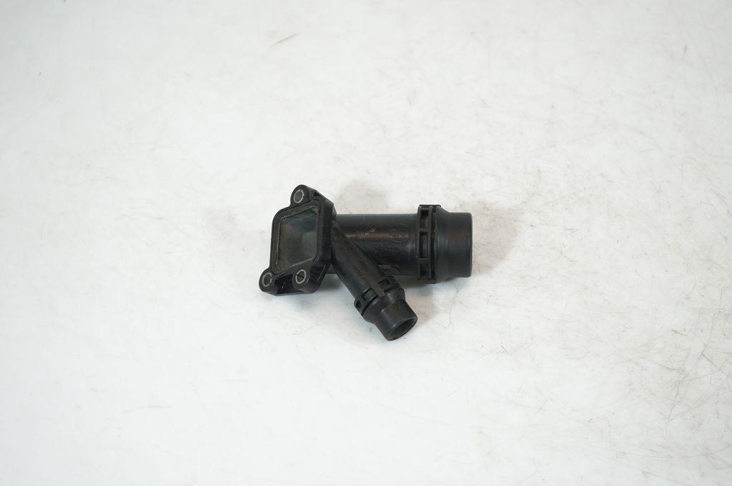 Engine coolant pipe/hose (5)