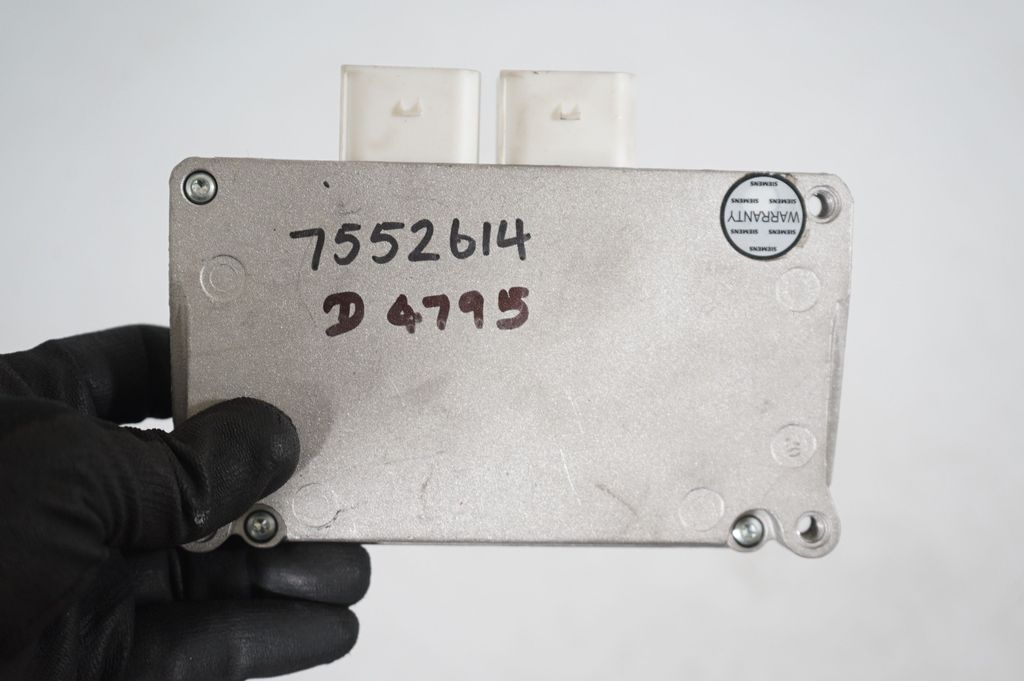 Gearbox control unit/module (8)