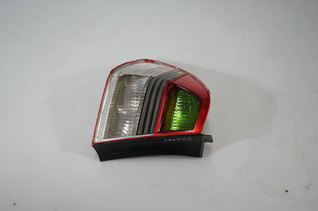 Rear/tail lights (2)