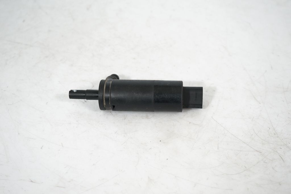 Headlight washer pump (6)