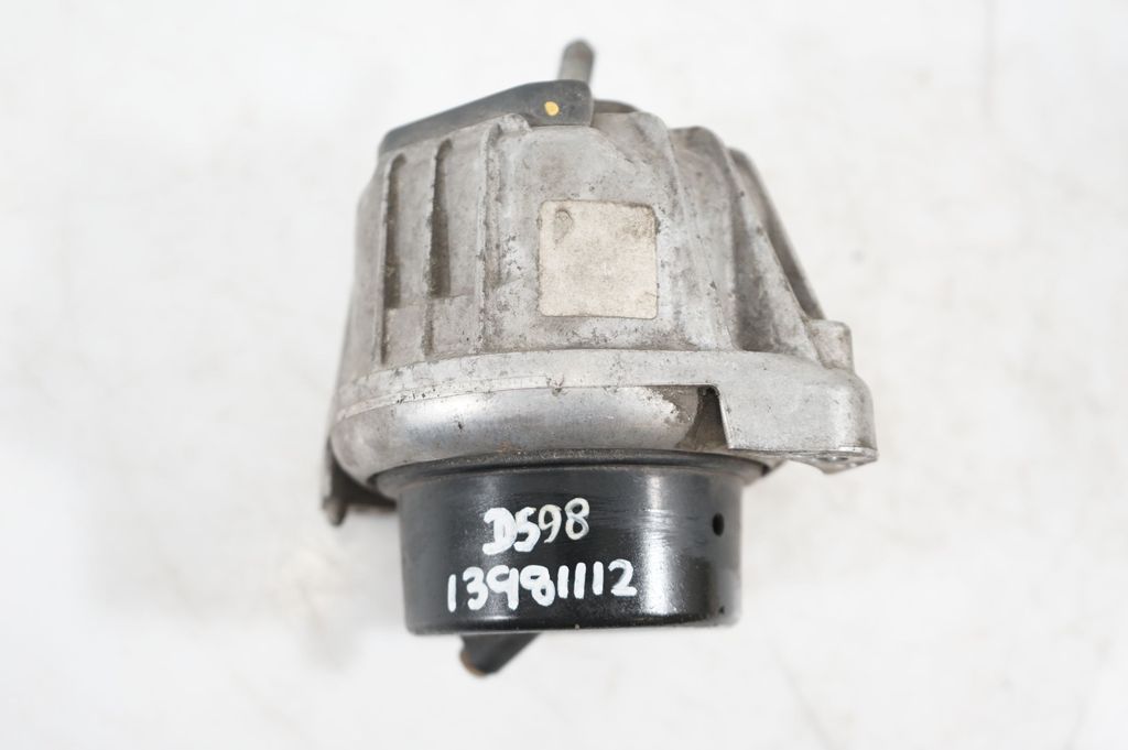 Engine mount bracket (8)