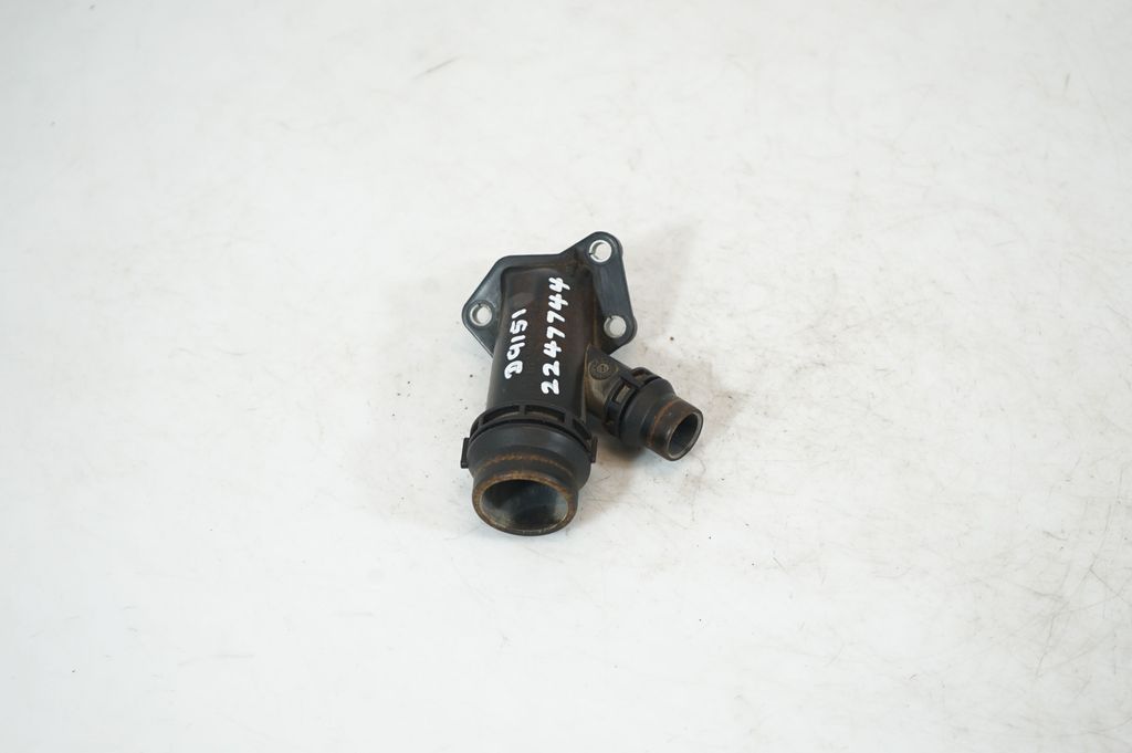 Engine coolant pipe/hose (4)