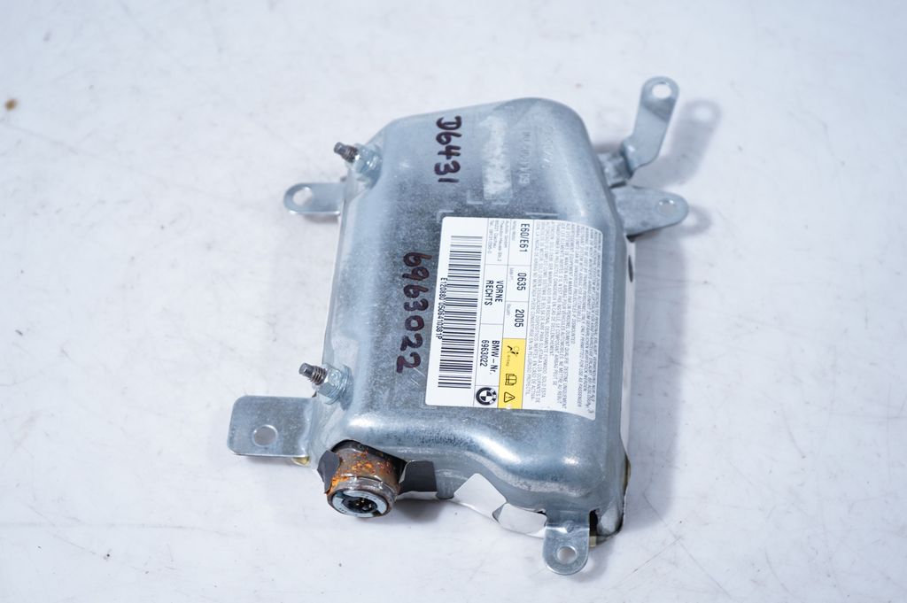 Front door airbag (2)