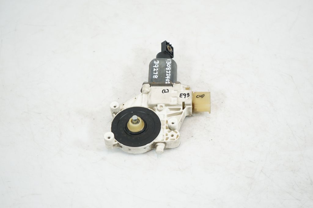 Front door window regulator with motor (2)