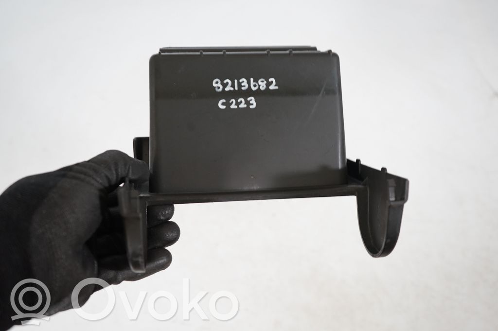 Other center console (tunnel) element (8)